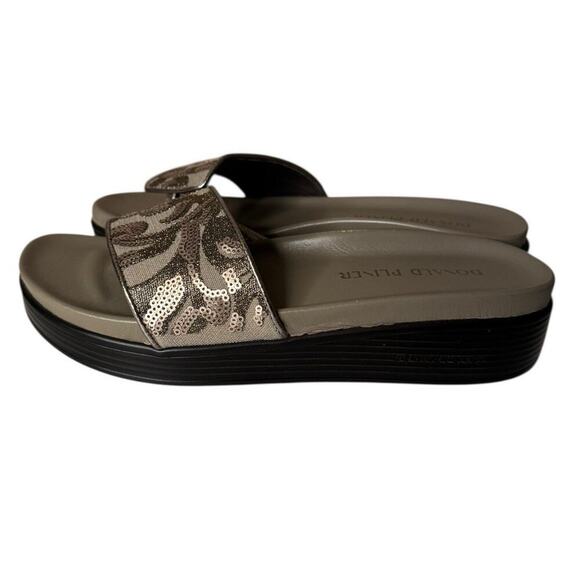 DONALD PLINER NEW Fifi Pewter Brocade Leather Thong Sandals 7.5 TINY FLAW - Picture 5 of 10